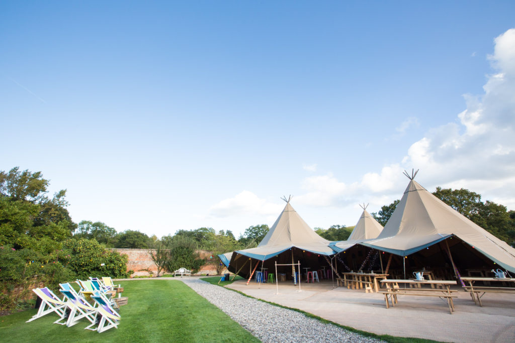Outdoor wedding venues in London - Wasing Park Wasing Park - Canvas Events