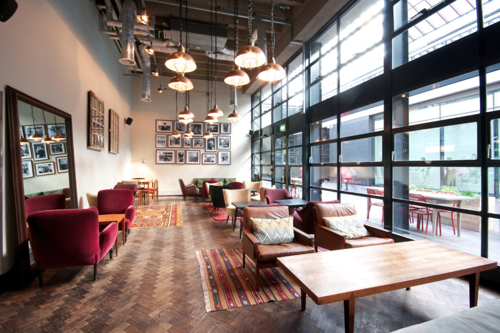 london wall bar and kitchen corporate party